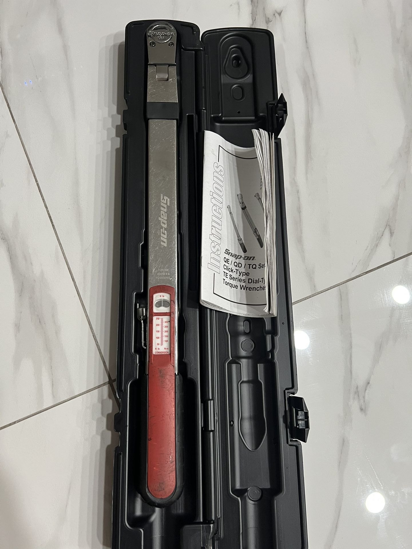 Snap On TQR250EX 1/2" Drive 40-250 FT LB Torque Wrench