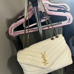WHITE CROSSOVER BAG