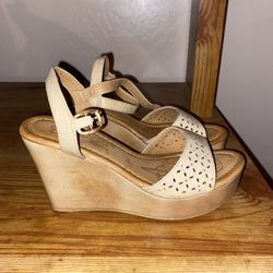 Brown wedges 