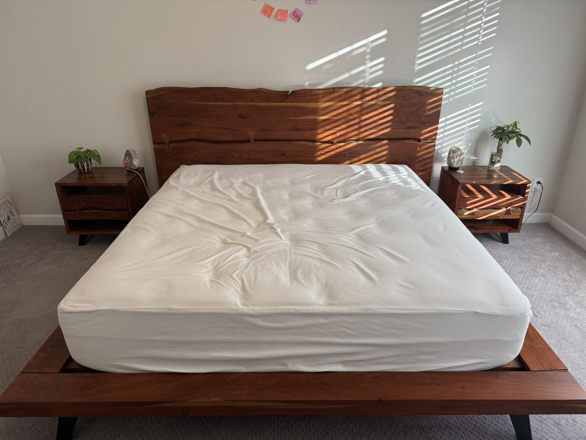 Solid Acacia Wood King Bedroom Set