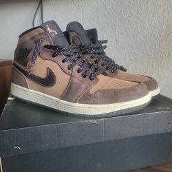 AIR JORDAN 1 MID SE
