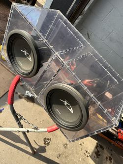 Custom 🔥 Plexiglass Subwoofer Box 