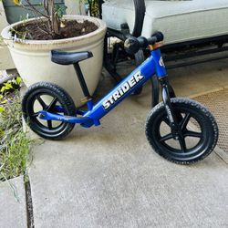 STRIDER KIDS BALANCE BIKE 12” Wheels 