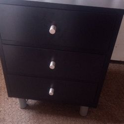 Wood 3 Drawer Black Nightstand Good Condition $25.00 