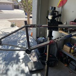 1993 Robinson SST Frame Only 20” 