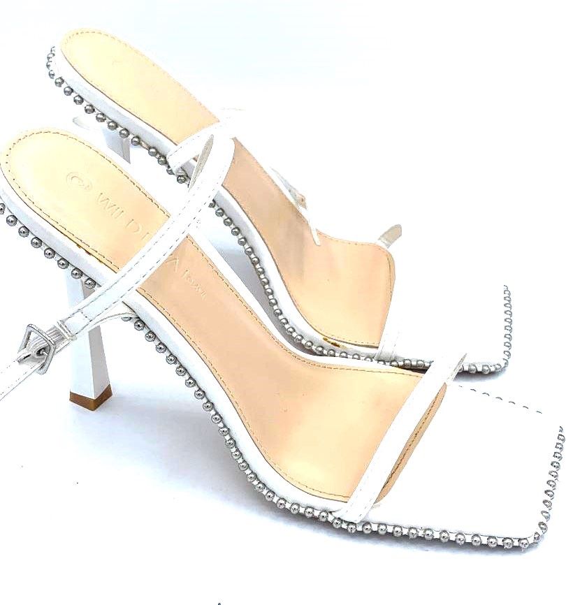 Wild Diva Lounge WHITE Square Open Toe Studded Trim Heel Sandals Size 9