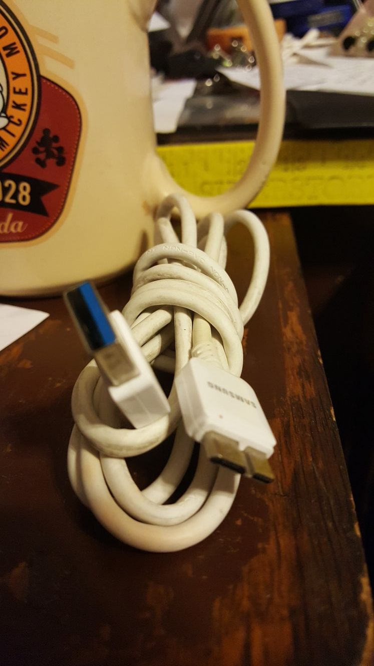 2 Samsung original chargers Note 3 & Galaxy S5