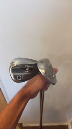 2 Golf wedges