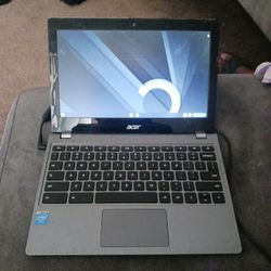 Acer Chrome Book Laptop For School Work 