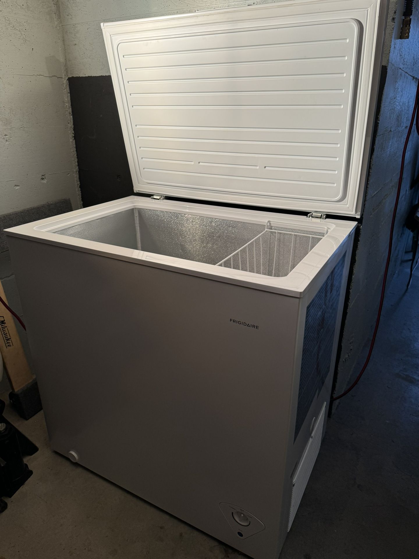 Frigidaire 7cuft Chest Freezer