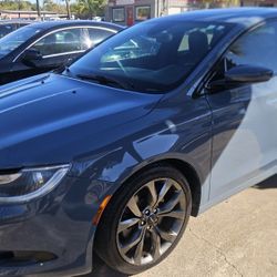 2015 Chrysler 200