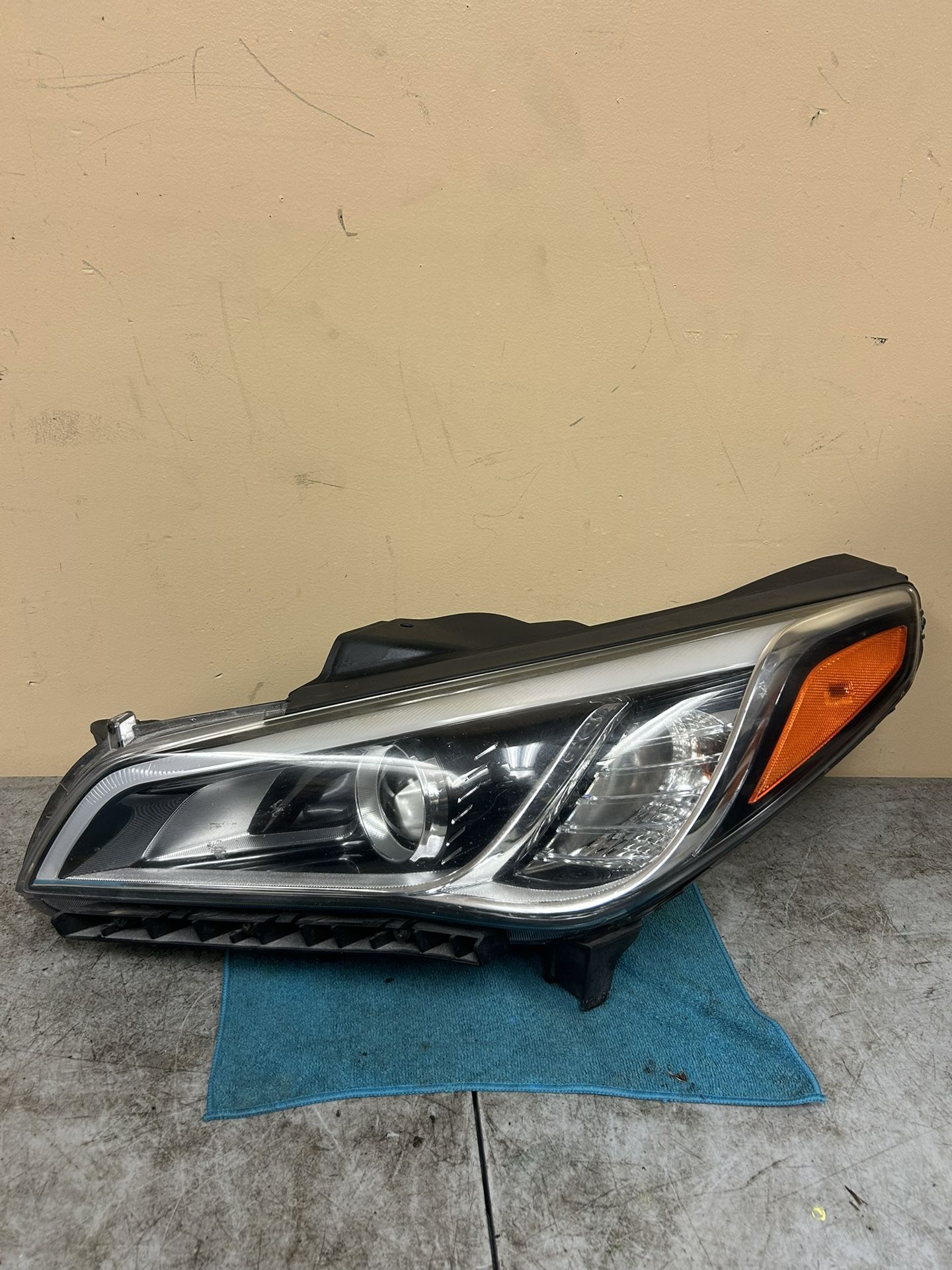 2015 2016 2017 Hyundai Sonata Left Driver Side Xenon Headlight Oem