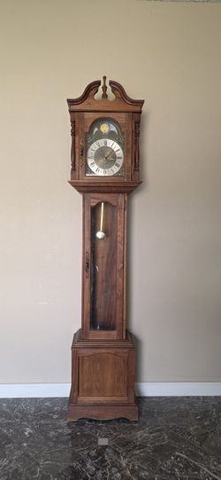 Grandfather Clock 