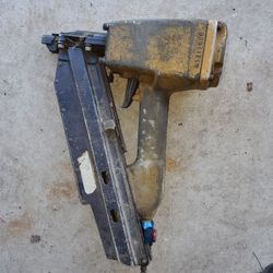 Working Bostitch Roofing Nail Gun
