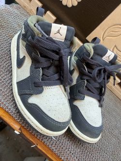 Jordan’s shoes size 9C