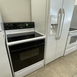 Refrigerator 33” & Oven Set Frigidaire Like New