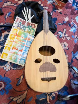 AUTHENTIC HANDMADE IN LEBANON OUD! Real wood w/ Soft Case & Arabic Song Books - $500