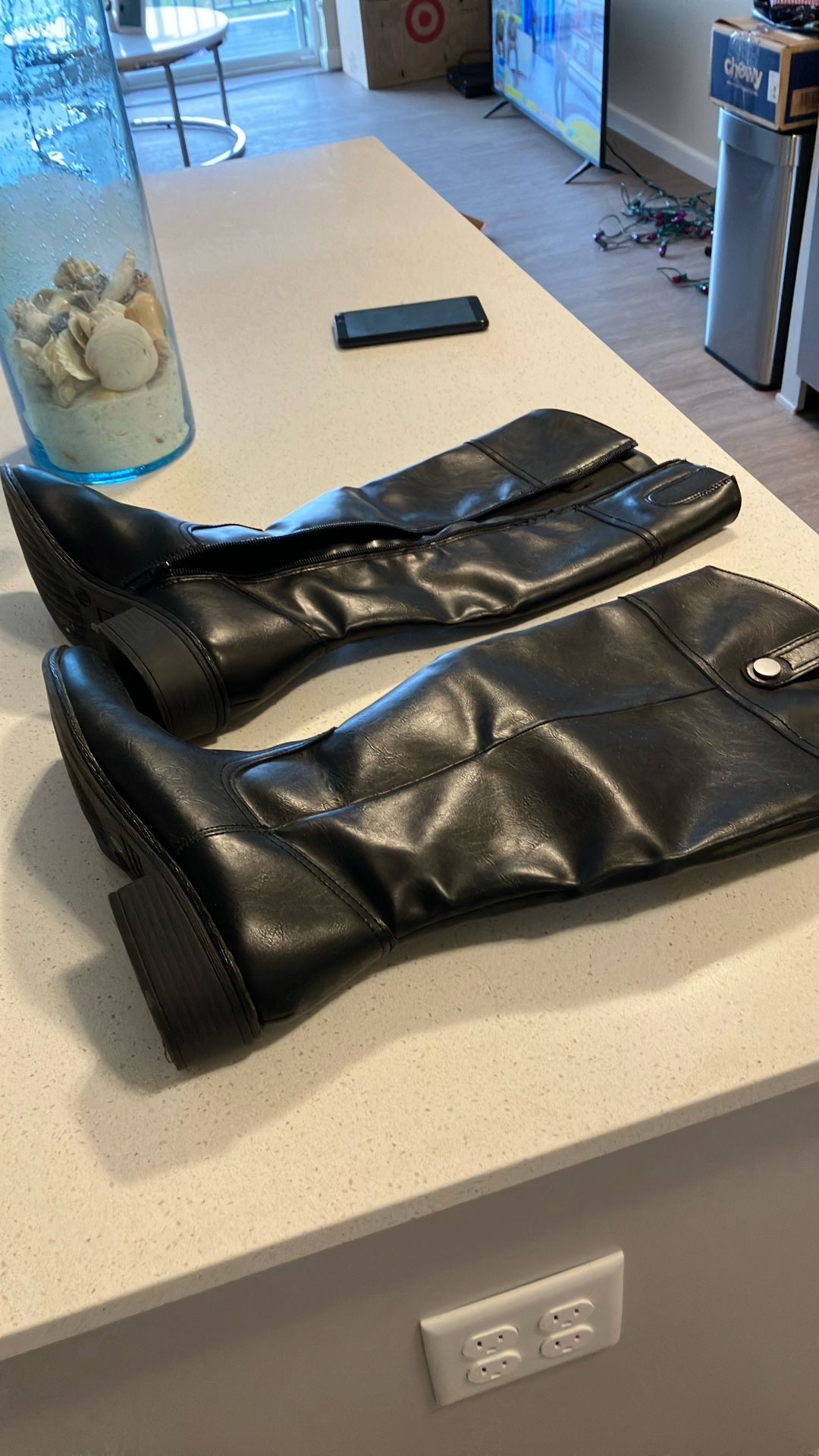Black Boots