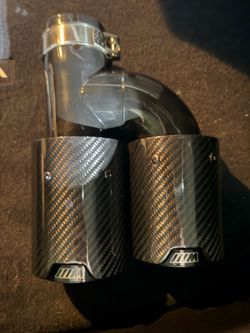 M Performance Style Carbon Fiber 'h" Exhaust Tips
