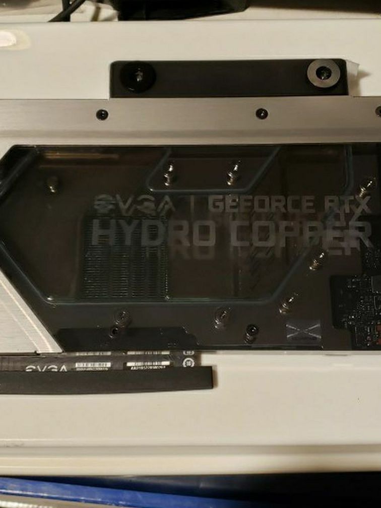 EVGA GeForce RTX 2080 FTW3 Hydro Copper
