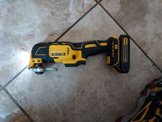 DEWALT DC.S 355 MULTI Purpose Tool