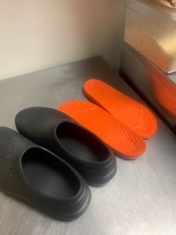 Cross kitchen shoes size 9.5  I only wore them once; they were too small for me.