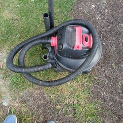 Shop Vac.   6 Gallon.  Like New