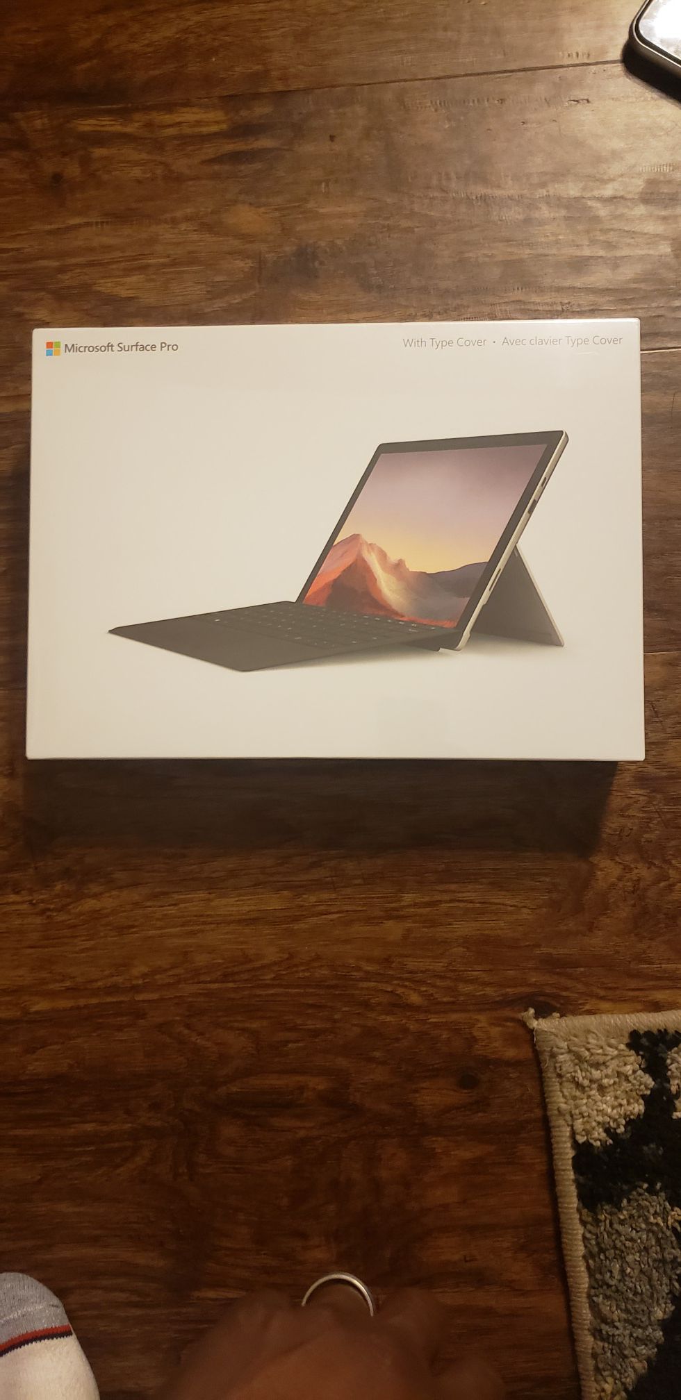 MICROSOFT SURFACE PRO 7 BRAND NEW FACTORY SEALED INSIDE THE BOX MY PRICE IS FIRM THANK YOU.
