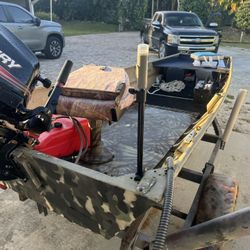 John Boat Clean Title Runs Great 