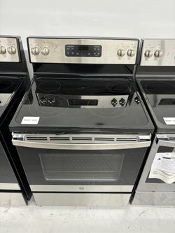 Free-Standing Electric Range