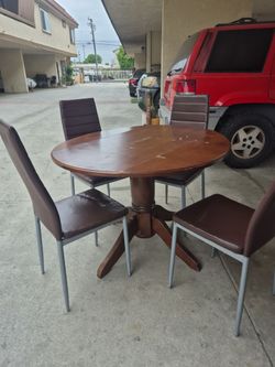 Table and chairs forty dollars