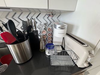 MOVING SALE! KITCHEN COUNTER CLEAR OUT SALE!