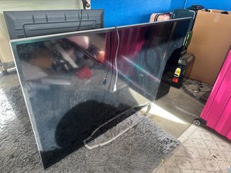 2 Large Broken TVs — Parts/Repair - $40 OBO