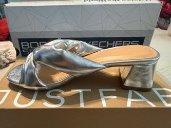 Women’s shoes