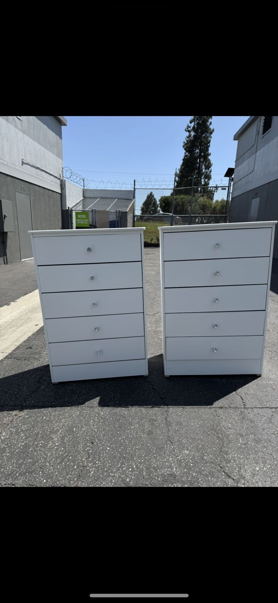 White Chest Five Drawer Dresser With Diamond Knobs 💎 