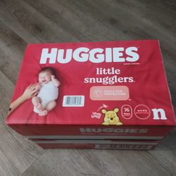 Huggies Little Snugglers Diapers For Sale (1 Box With 76 Diapers)