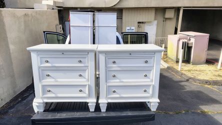 Night stand