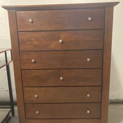 4 Drawer Dresser