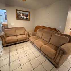 Nailhead sofa & loveseat