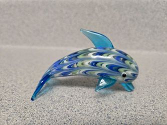 BEAUTIFUL GLASS DOLPHIN