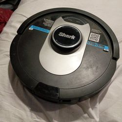 Shark Robot Vacuum 