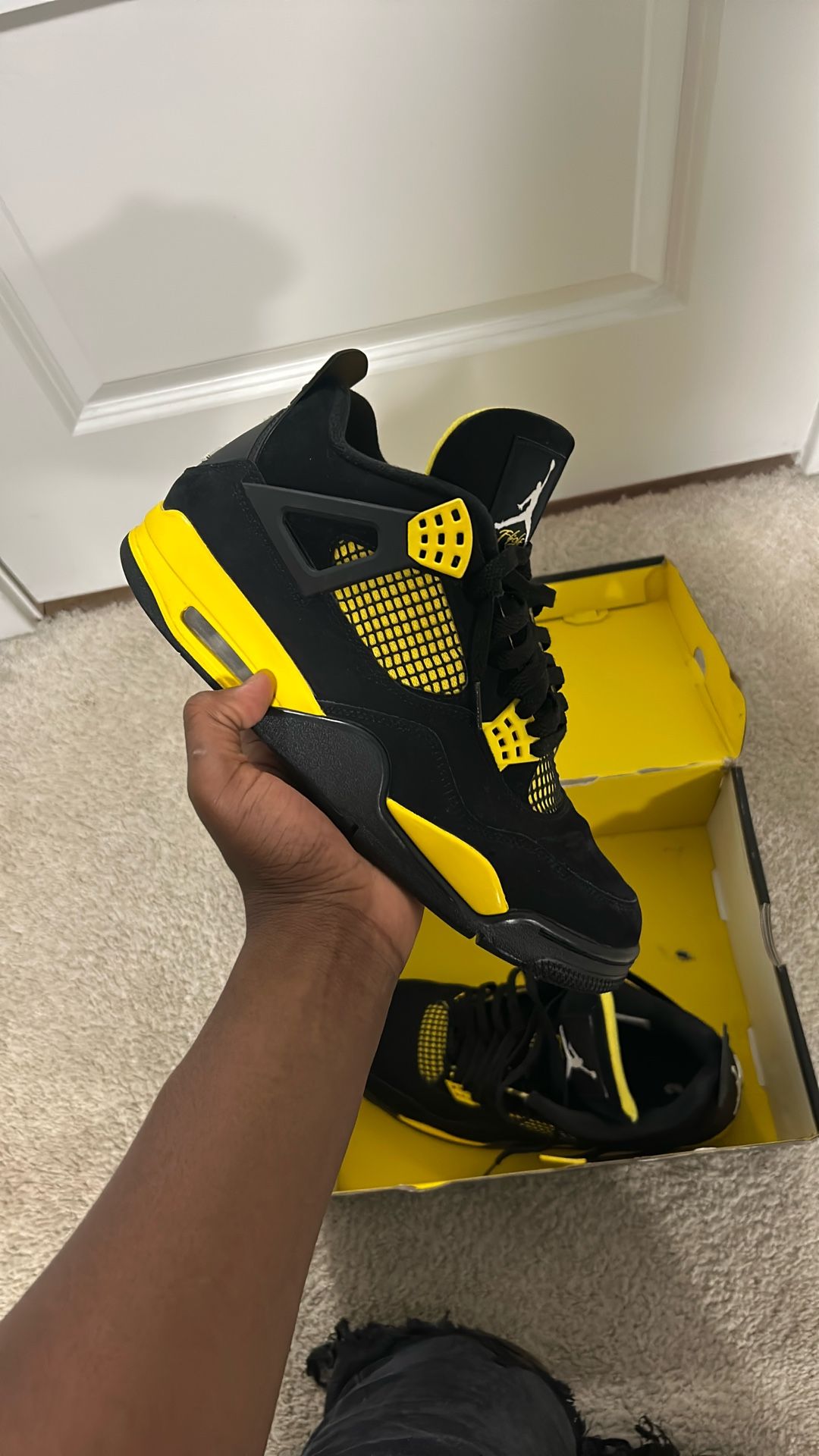 Jordan 4 "Yellow Thunder"