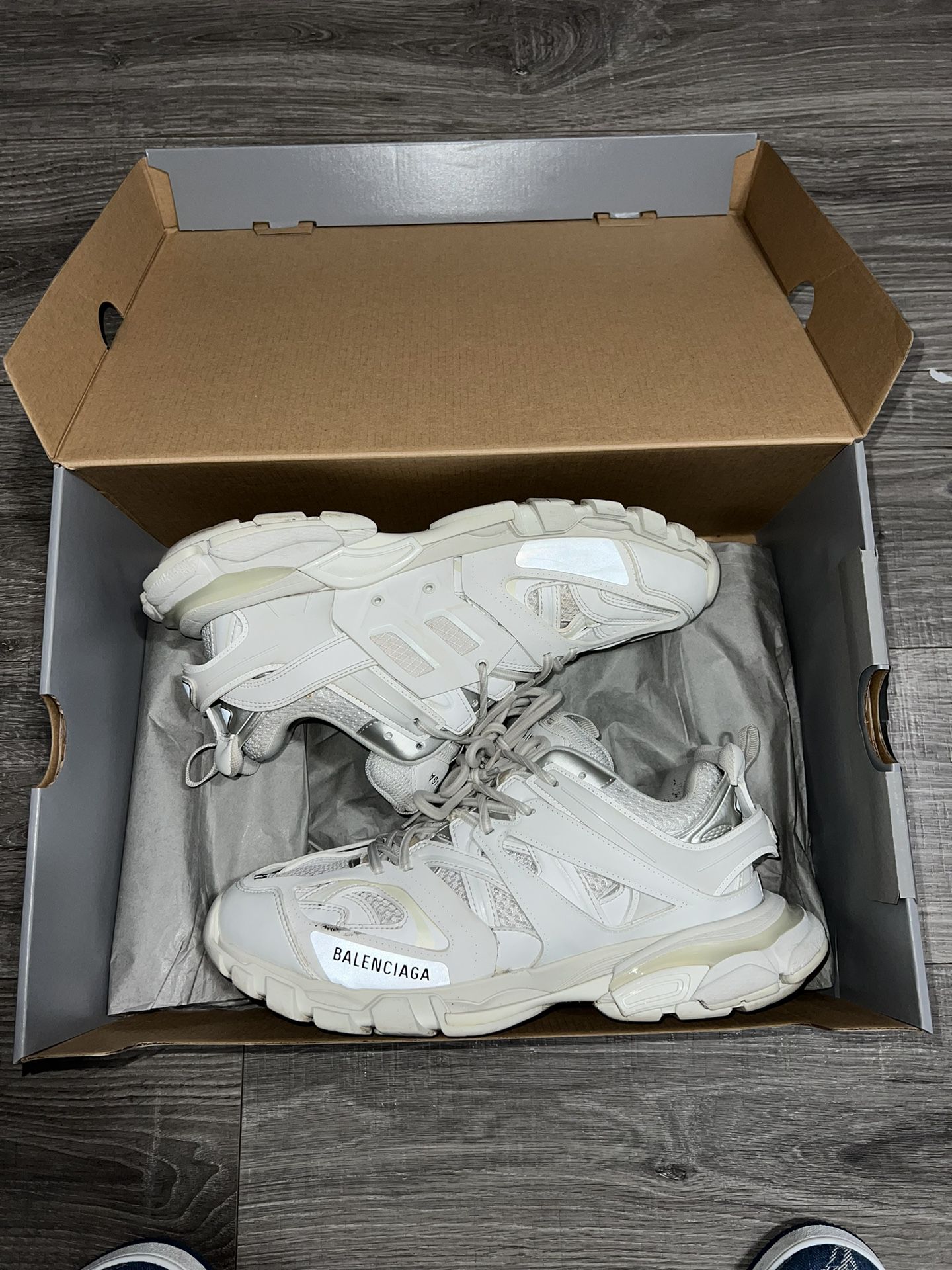 Balenciaga Track Sneaker In White for Sale Francisco, CA - OfferUp