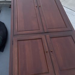 High Quality Armoire/wardrobe Excellent