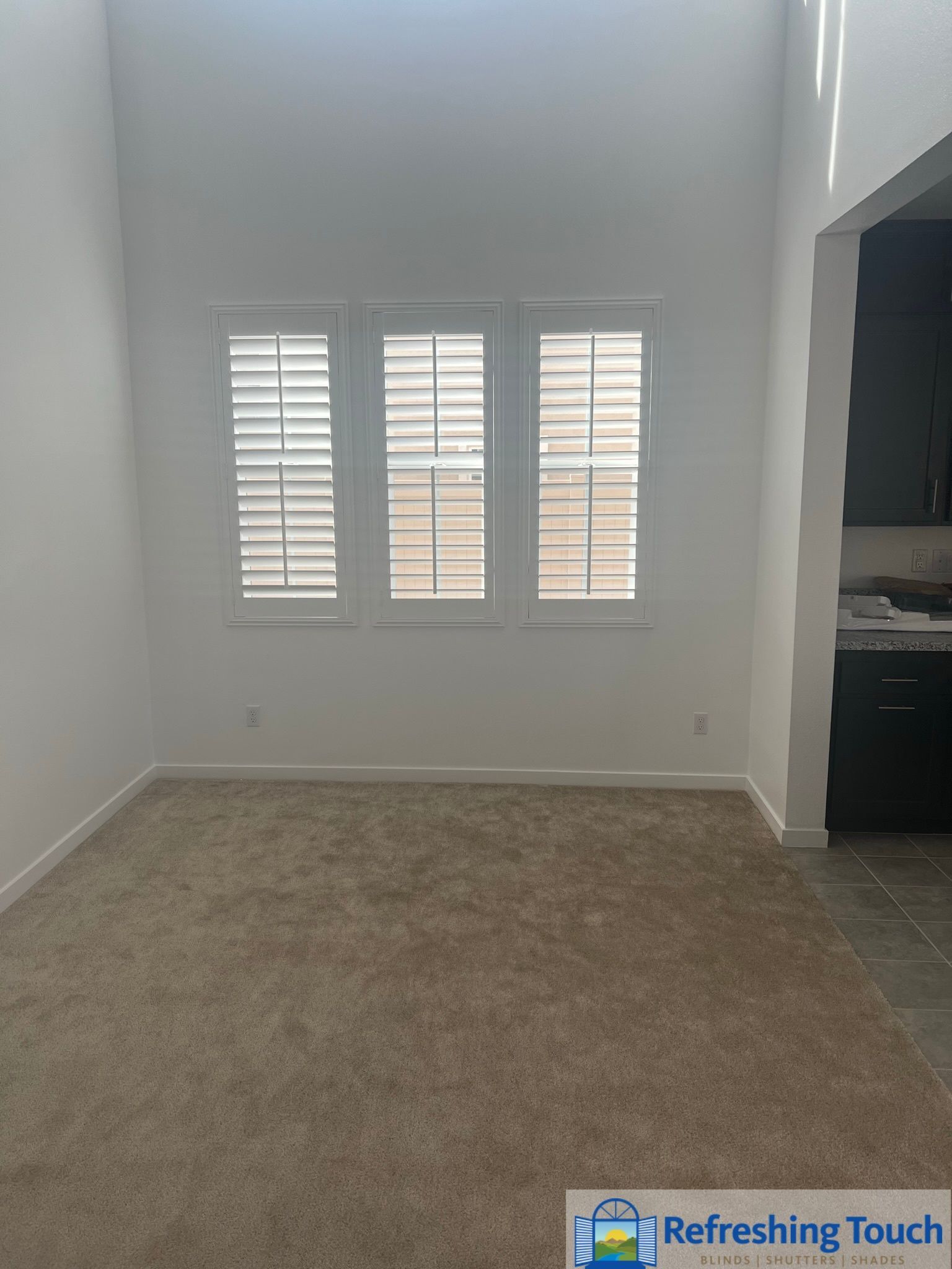 Shutters con Estilo para un Hogar Más Actualizado - Call/Text 909-681-7003