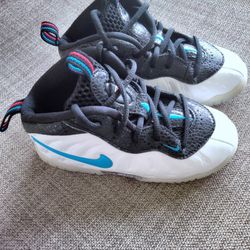 Nike Little Posite One Size 9c