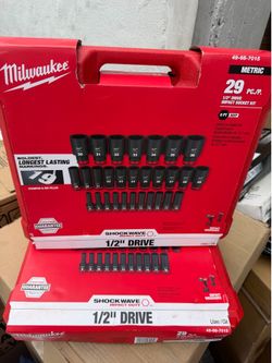 Milwaukee SHOCKWAVE 1/2 in. Drive Metric 6 Point Impact Socket Set (29-Piece)