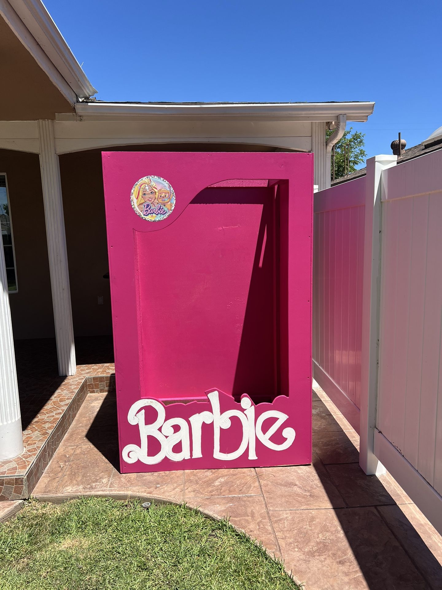 6x4x3 (Feet) Wooden Barbie Photobooth