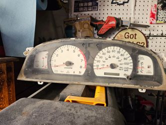 2004 tacoma v6 AT gauge cluster