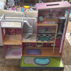 KidKraft Doll House